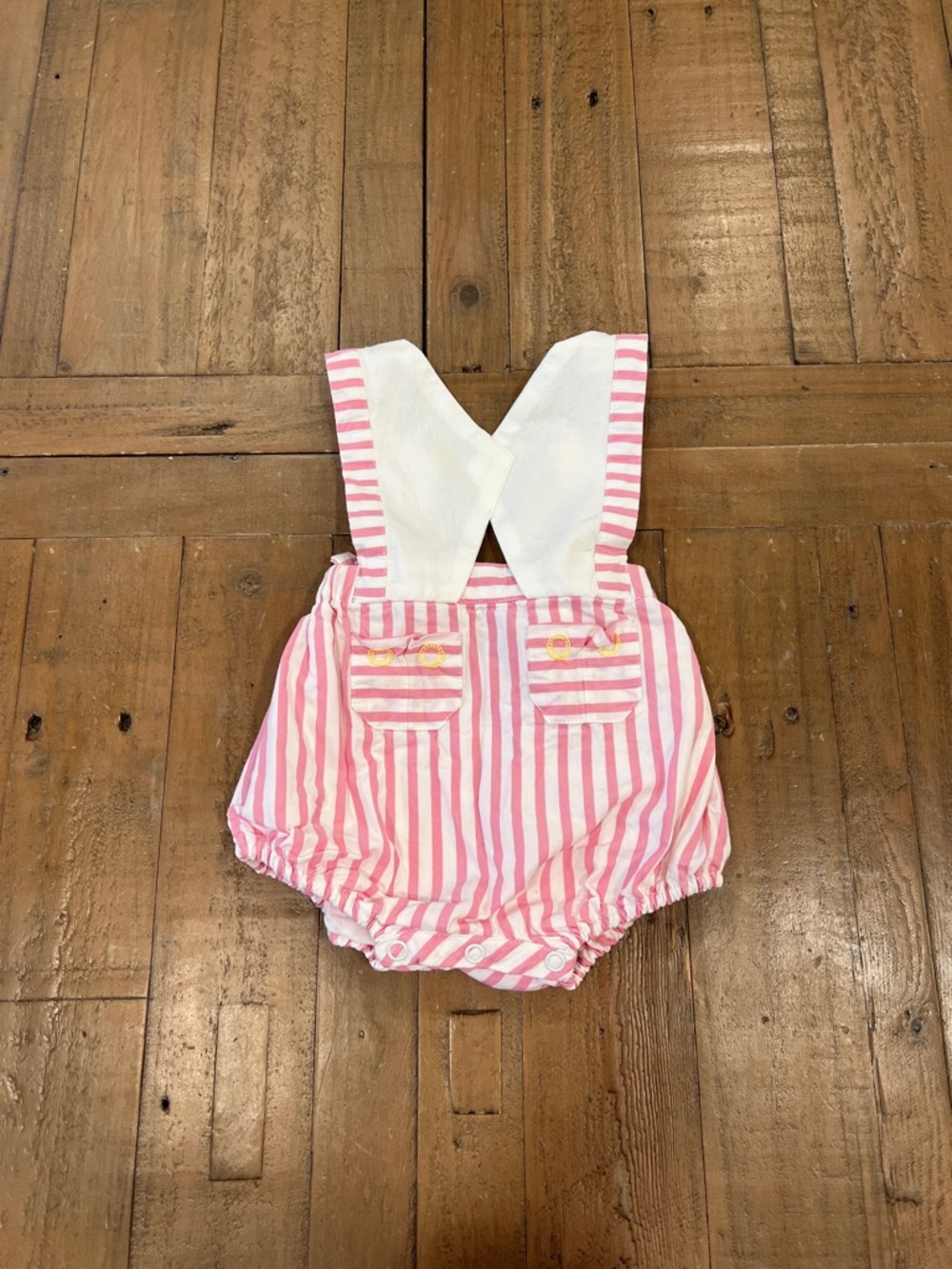 Sophie & Lucas pink striped peek a boo front bubble romper 3 months sunsuit